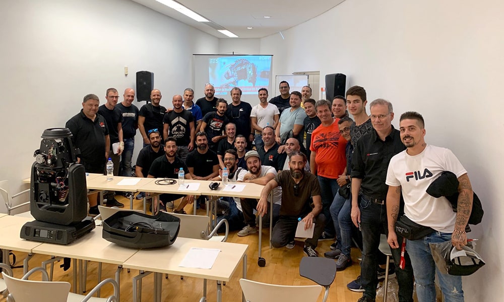 afial-ees-taller-robe El Taller de Mantenimiento Técnico de Robe organizado por EES aterriza en Canarias arropado por numerosos profesionales