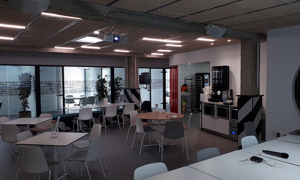 Wata Factory equipa sus nuevas oficinas con Klipsch, FBT y Sennheiser
