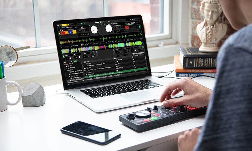 afial-numark-controlador-dj2go2-touch Numark presenta su nuevo mini controlador con controles táctiles DJ2GO2 Touch
