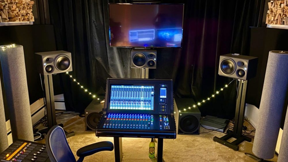 John Harris estableciendo nuevos estándares para la grabación remota y la mezcla con Neumann Monitoring Array