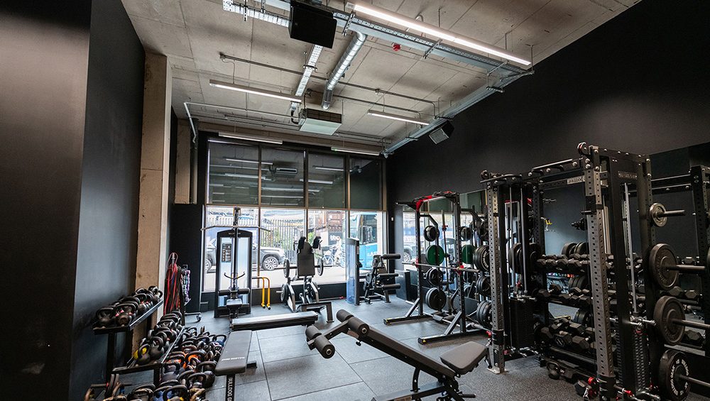 El Zone de Optimal Audio gestiona las playlists para dar patadas y puñetazos en el gimnasio Bloodline de Londres
