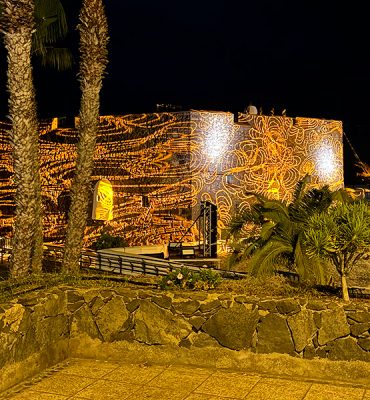 El Castillo de San Felipe brilla con nueva luz gracias a Audio Tenerife y Martin Professional