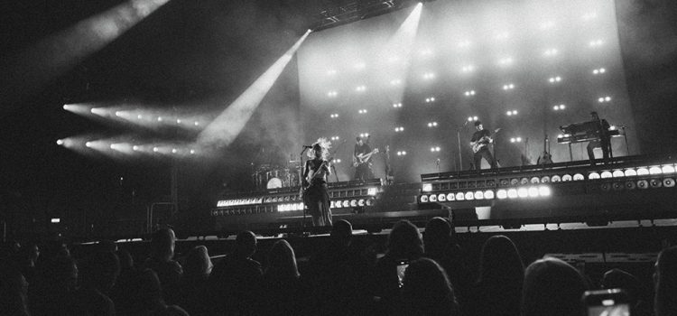 De clubes íntimos a la gloria de Wembley con Sam Ryder y Sennheiser Spectera