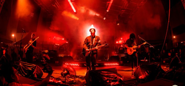 Hujan establece un nuevo estándar para giras con Sennheiser Spectera