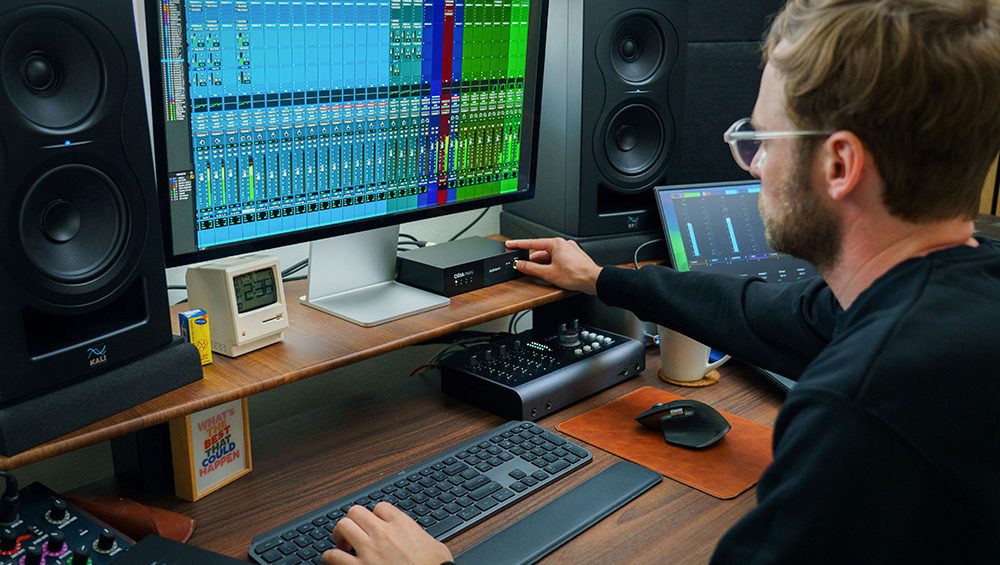 afial-audio-technica-oria-mini-rob-lynn Confianza en la traducción: por qué Rob Lynn incorporó el ORIA Mini a su estudio de Los Ángeles