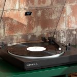 Escuchar vinilos nunca fue tan fácil: Victrola Automatic